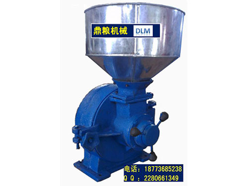 30型磨片式粉碎機(jī)、磨粉機(jī)磨粉機(jī)，磨片式，產(chǎn)量達(dá)1000公斤時(shí),粗細(xì)可調(diào)
